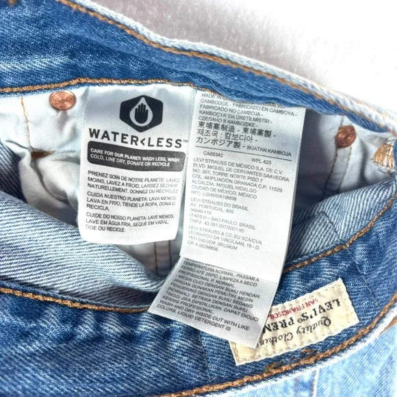 VTG Levis 501 Short Jeans Women 14 Skinny Distressed Big E Light Wash Button Fly - Picture 9 of 10